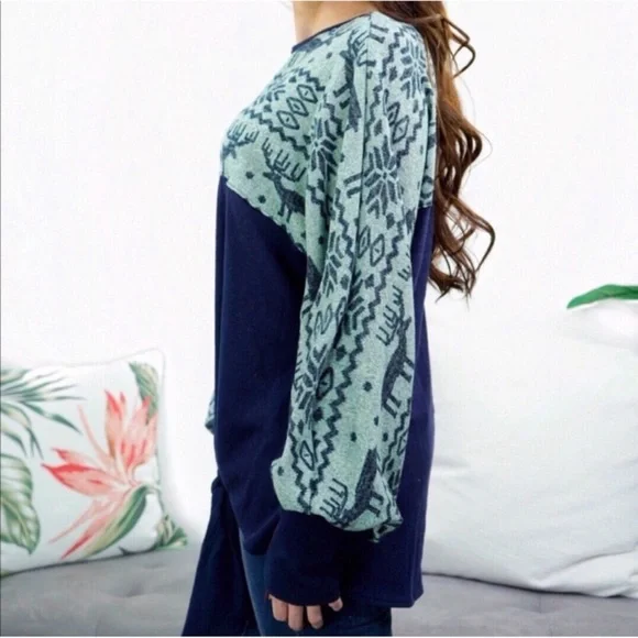 New Fair Isle Holiday Tie Front Top - Picture 5 of 7